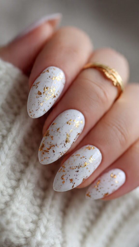 create a realistic pin up nail art image