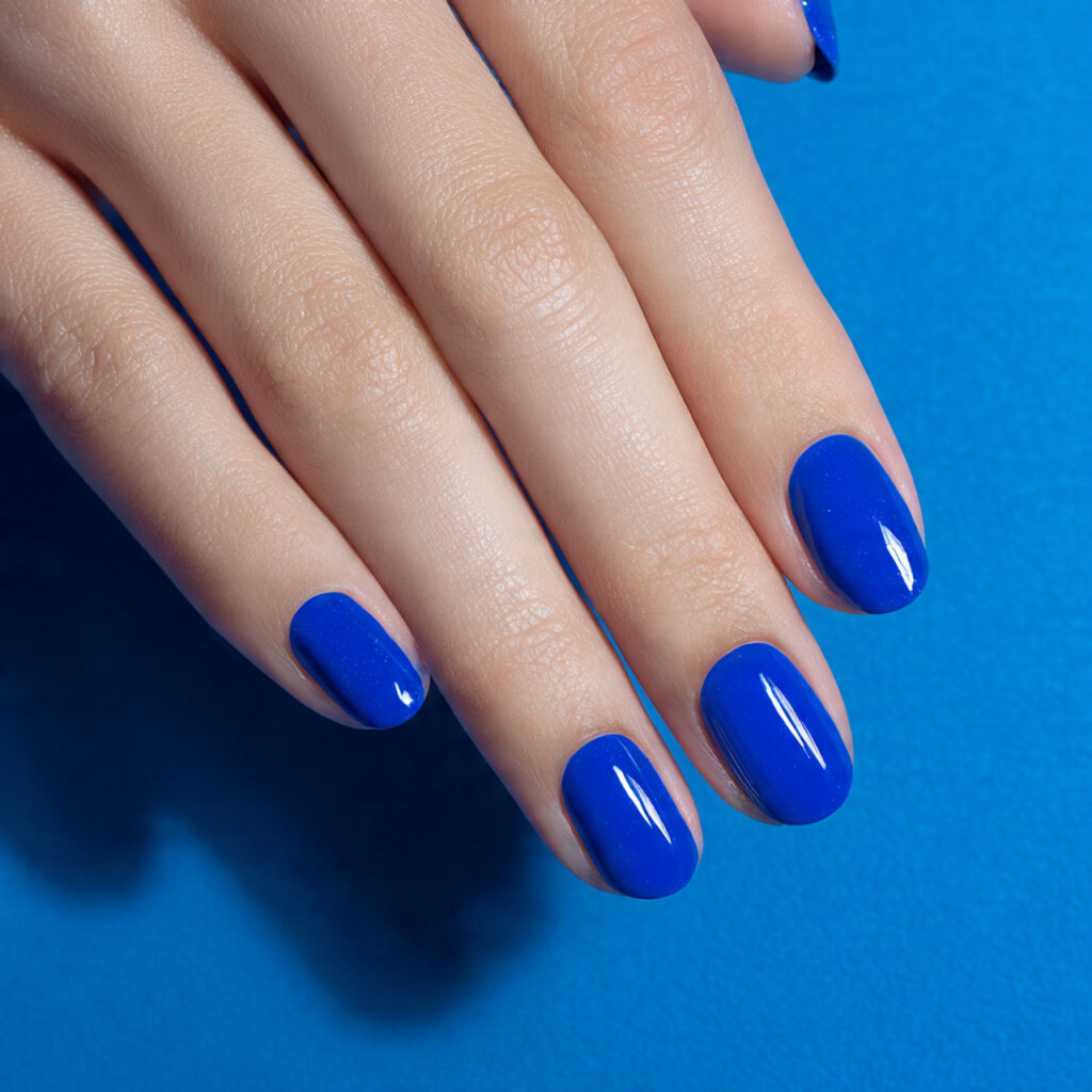 electric blue nails combining vivid sapphire tones