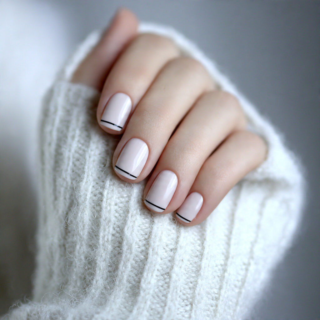 minimal cute line nails use thin lines