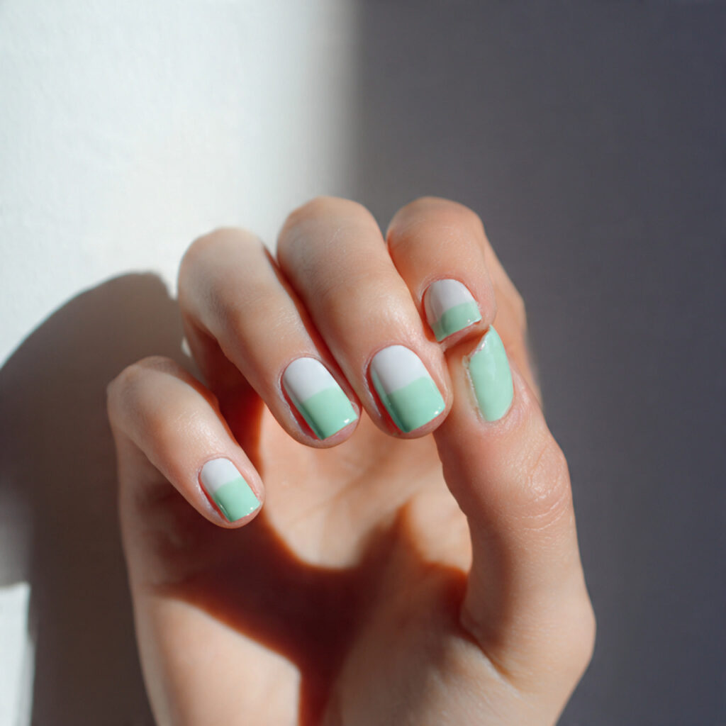 26 Easy Spring Nails Anyone Can Do at Home 11 Mint and White Alternating