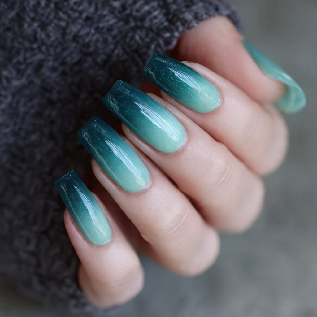 Teal to Mint
